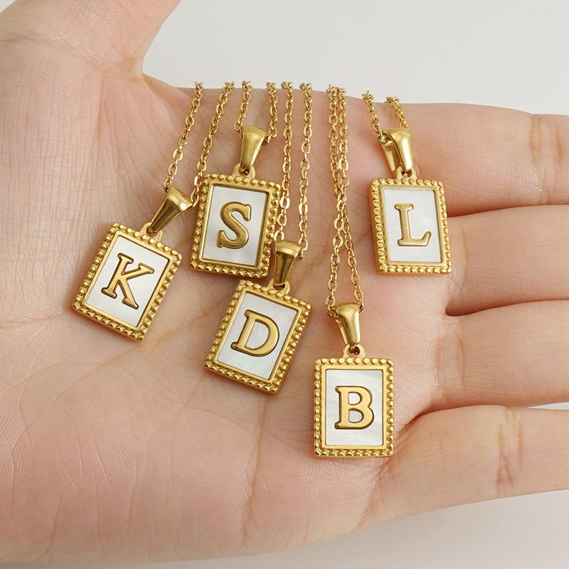 18K Gold Stainless Steel Letter Pendant Necklace – European and American Style Titanium Steel Clavicle Chain for Women