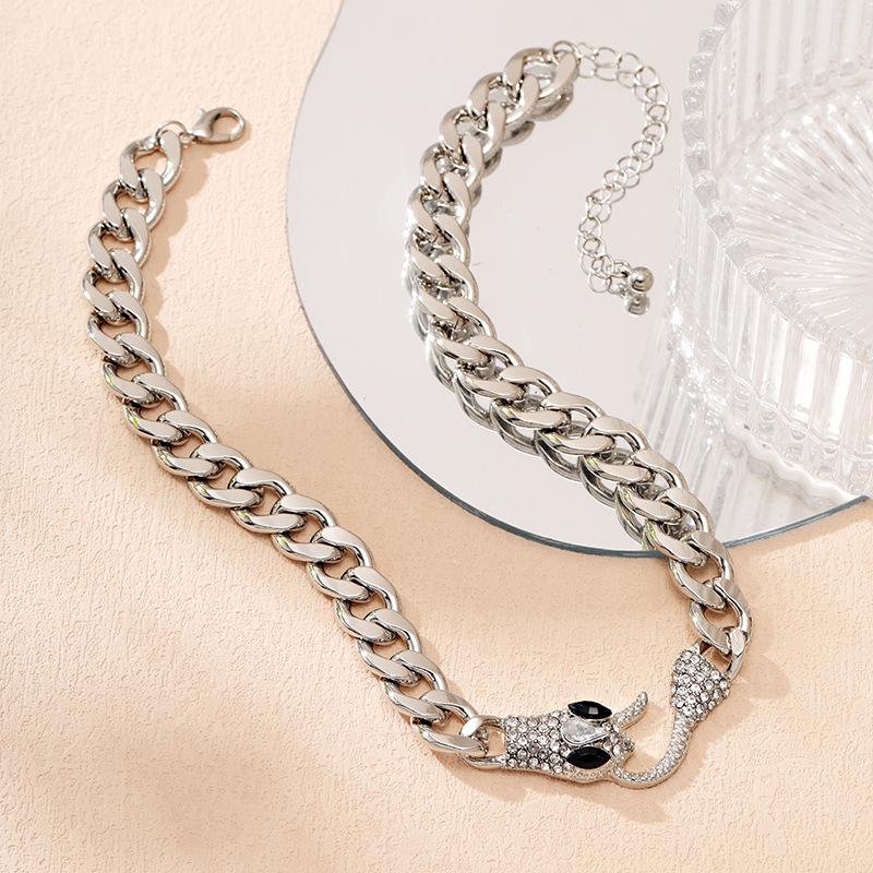 European-American Snake-Shaped Metal Pearl Chain Necklace - High-End Hip-Hop Style for Women