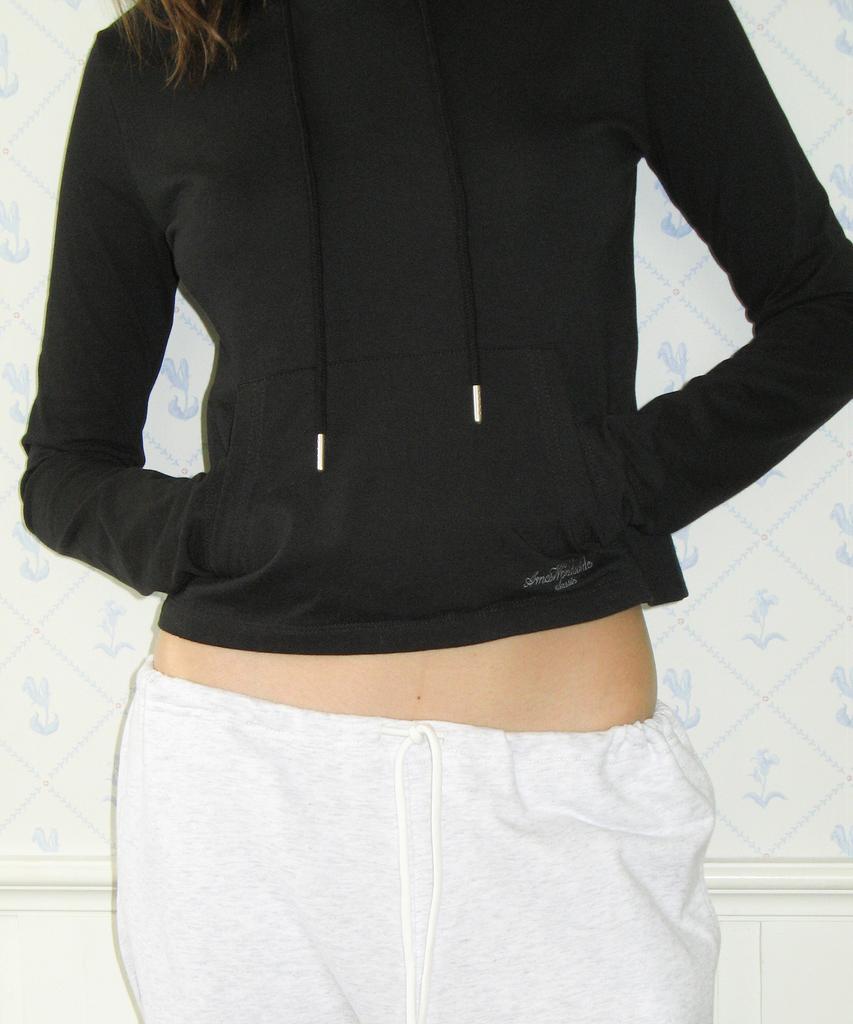 AMES-WORLDWIDE Classic Crop Hoodie Ls Tee Black