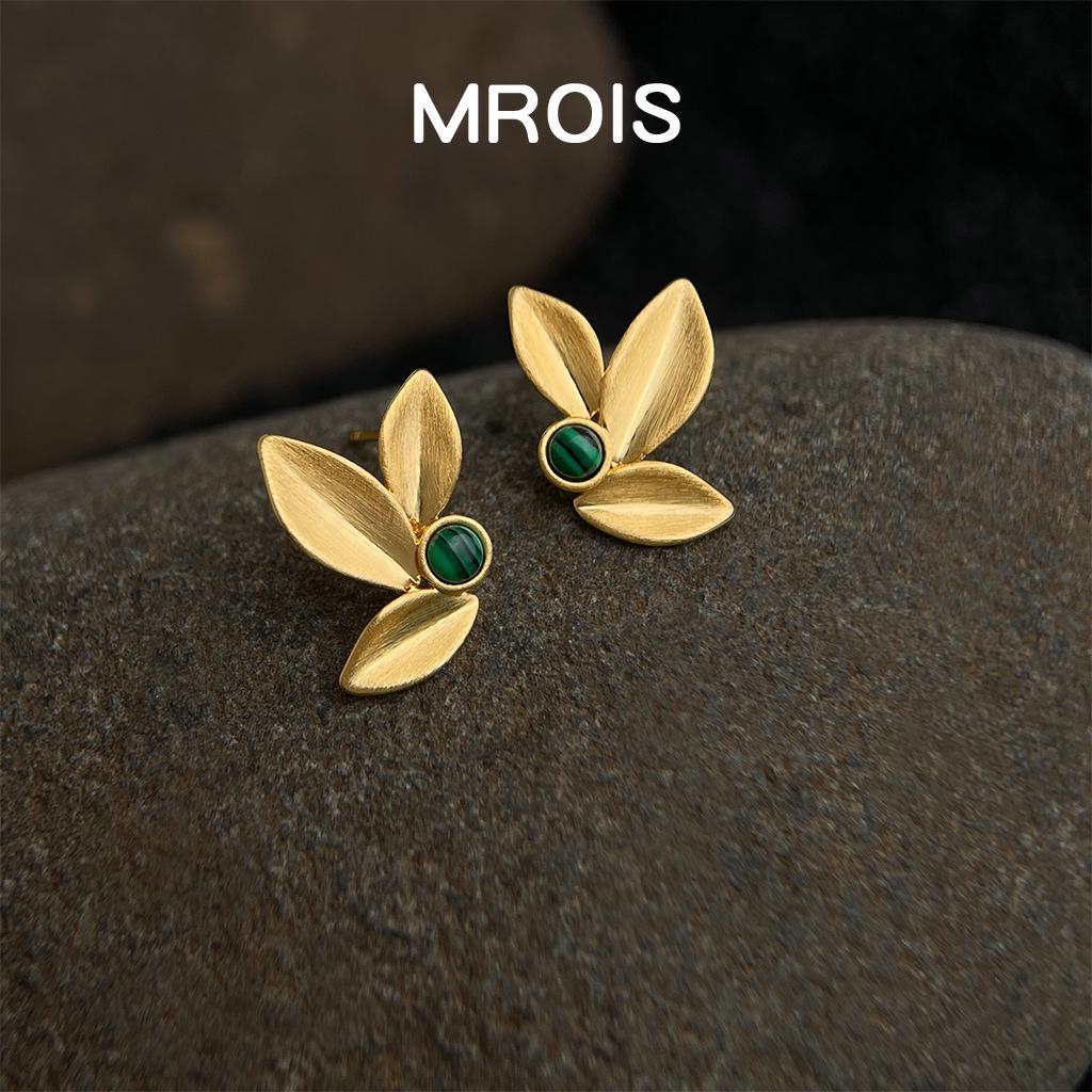 Ohrstecker aus 18 Karat Gold mit matt gebürstetem Blatt - Minimalistisches Design für leichten Luxus