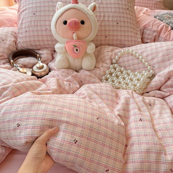 Class A soft waxy washed cotton four-piece bedding cute small fresh quilt cover bed sheet student dormitory bed hat model