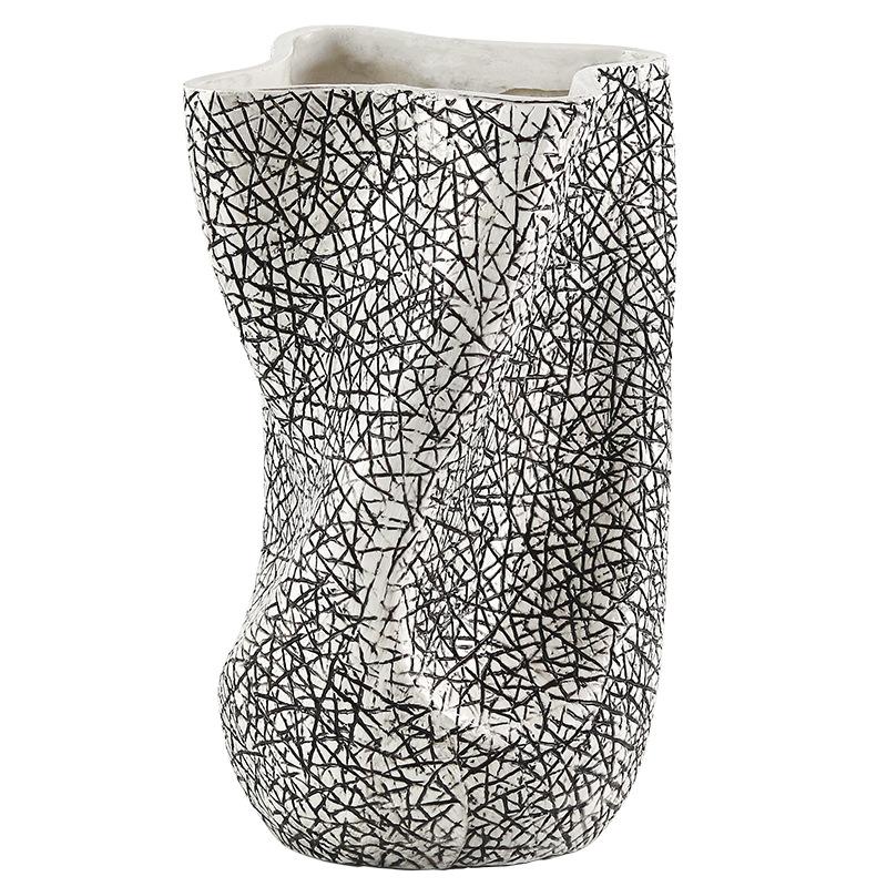 Modern Art Geometric Abstract Twisted Texture Flower Vases Irregular Vase Model Room Sales Office Decorations
