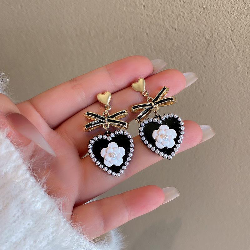 Elegant Black Butterfly Tassel Earrings - Sweet, Cool, and Versatile Design