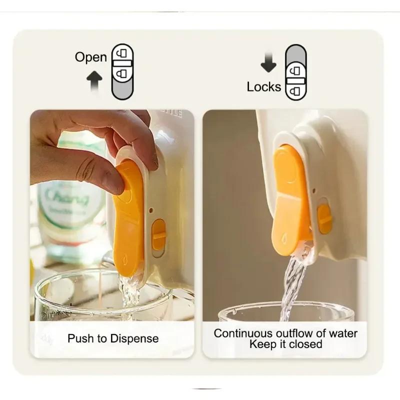 2.3L Portable Plastic Drink Dispenser with Spigot Refrigerator Beverage Dispenser Beverage Liquid Drink Container