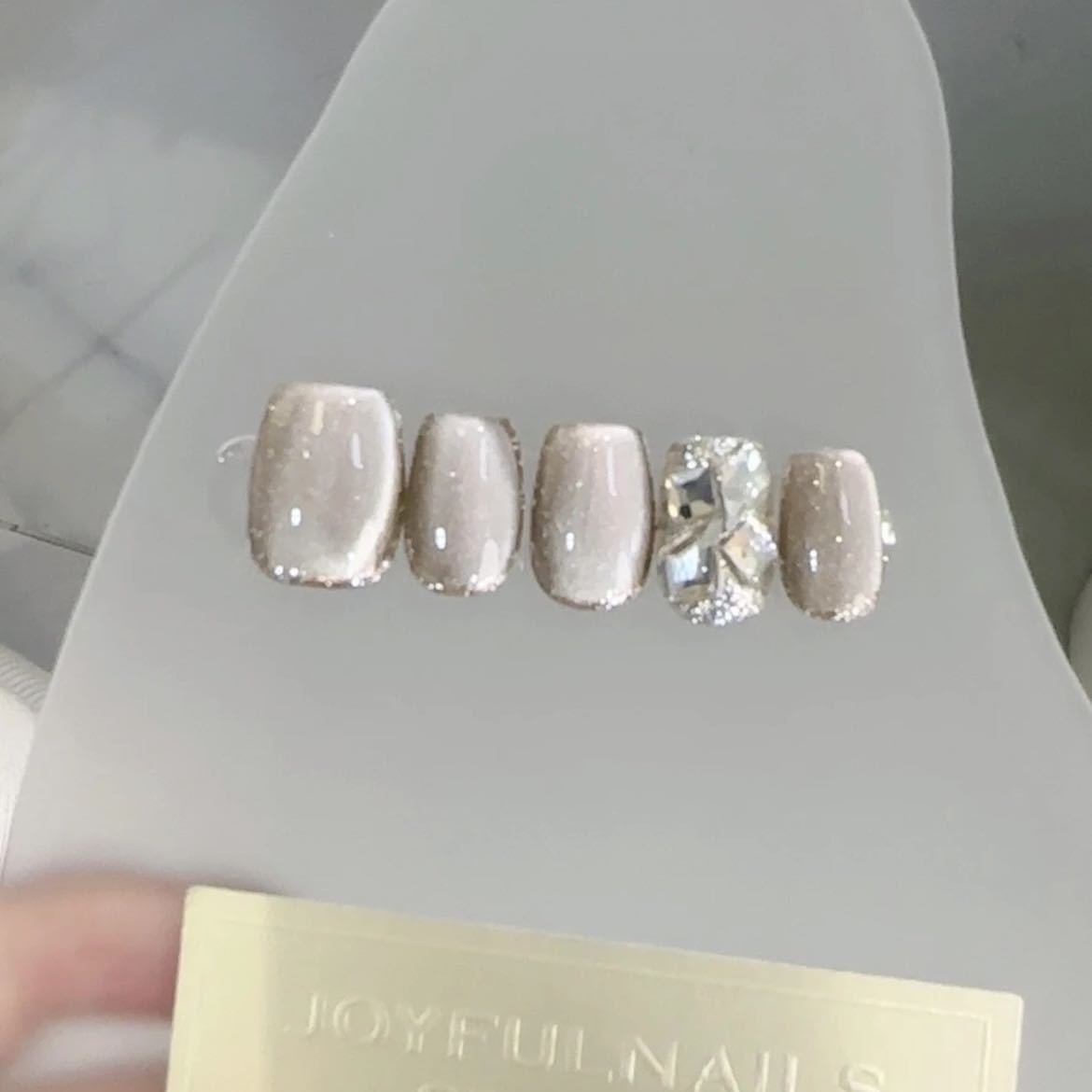 

Чистый ручной работы фототерапевтический маникюр Мокко серый кошачий глаз носить накладные ногти Готовые ногти кошачий глаз наклейки для ногтей Показывают белизну и темперамент Large L