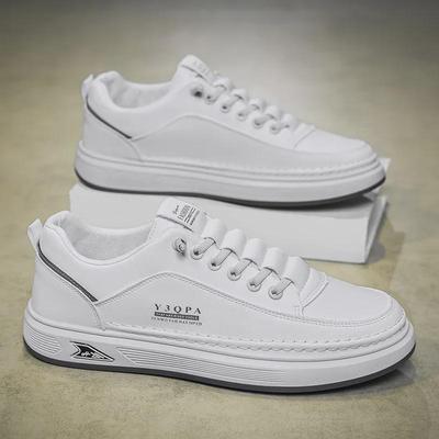 2025 Herren Frühling Freizeit-Sneakers: Trendige britische Leder-Slipper