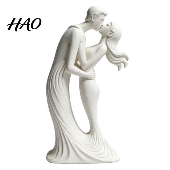 Modern Minimalist Abstract Figurine 3D Printed Kissing Couple Ornament, Love Statue, Soft Matte White Desktop Ornament Romantic Sculpture for