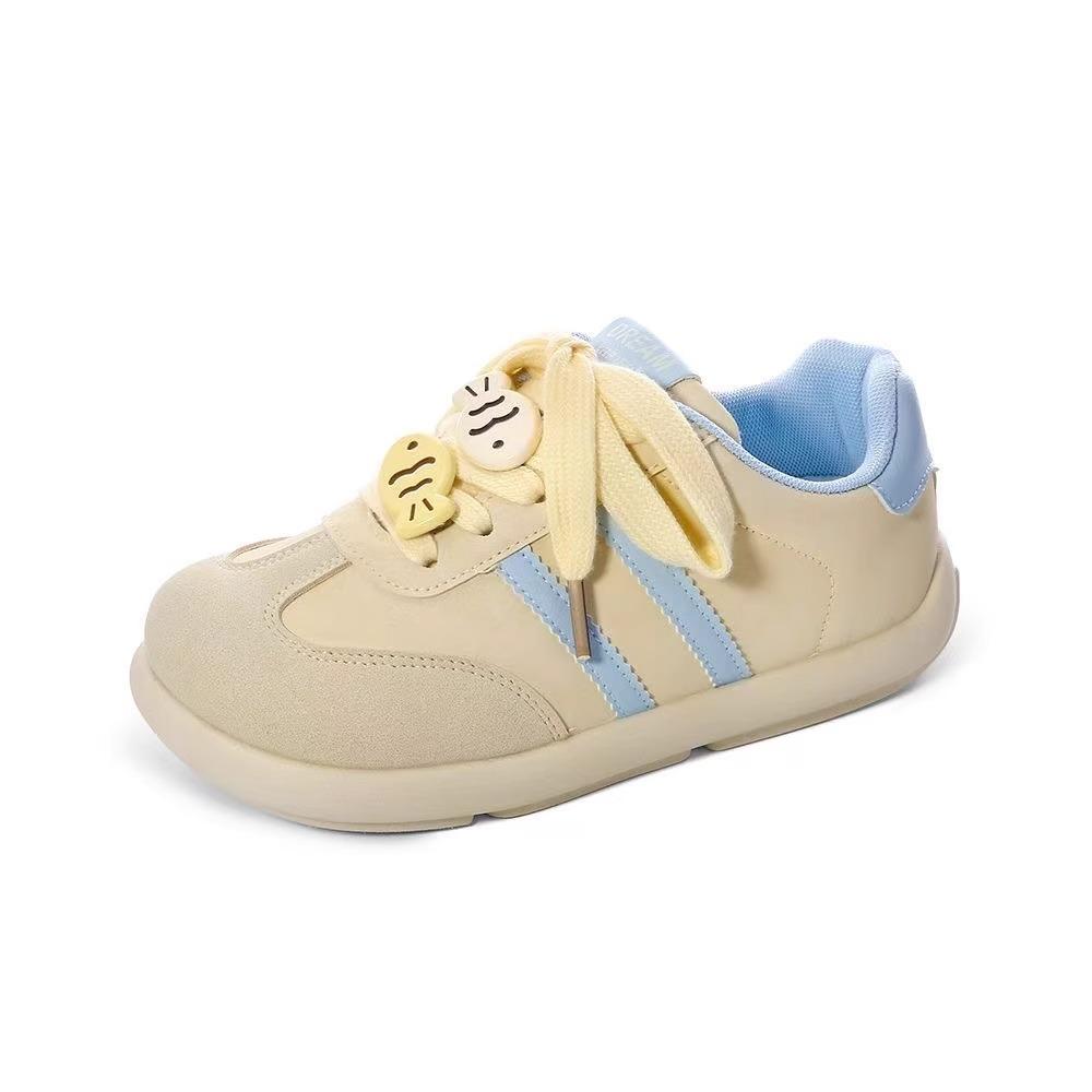 2025 New Retro German Training Shoes Women's Fashion Versatile Chic Round Head Casual Leather Surface Small White Board Shoes Spring Explosion