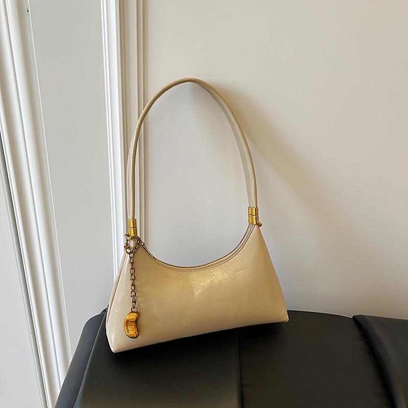 French Niche Underarm Bag Women's 2025 New Spring and Summer Fashion Shoulder Bag High-end Sense Versatile Commuter Baguette Bag