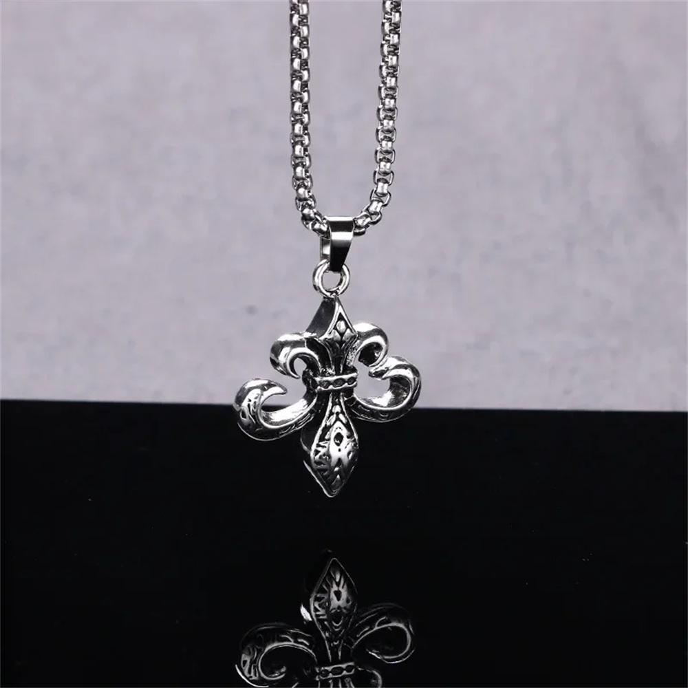 Retro cross necklace long pendant unisex hip hop chain accessory for men and women stylish sweater jewelry