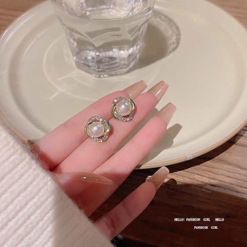 S925 Silver Needle Luxury Pearl & Cat's Eye Stone Earrings for Women – Elegant, All-Match Design.