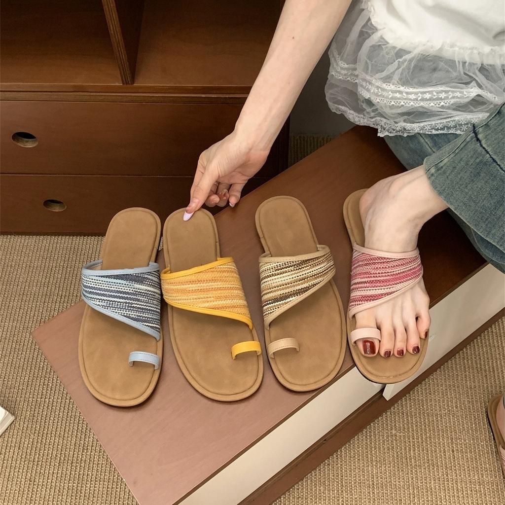 Woven cool slippers fairy shoes outer wear 2025 summer flat-bottomed vacation beach shoe cover toe sandals