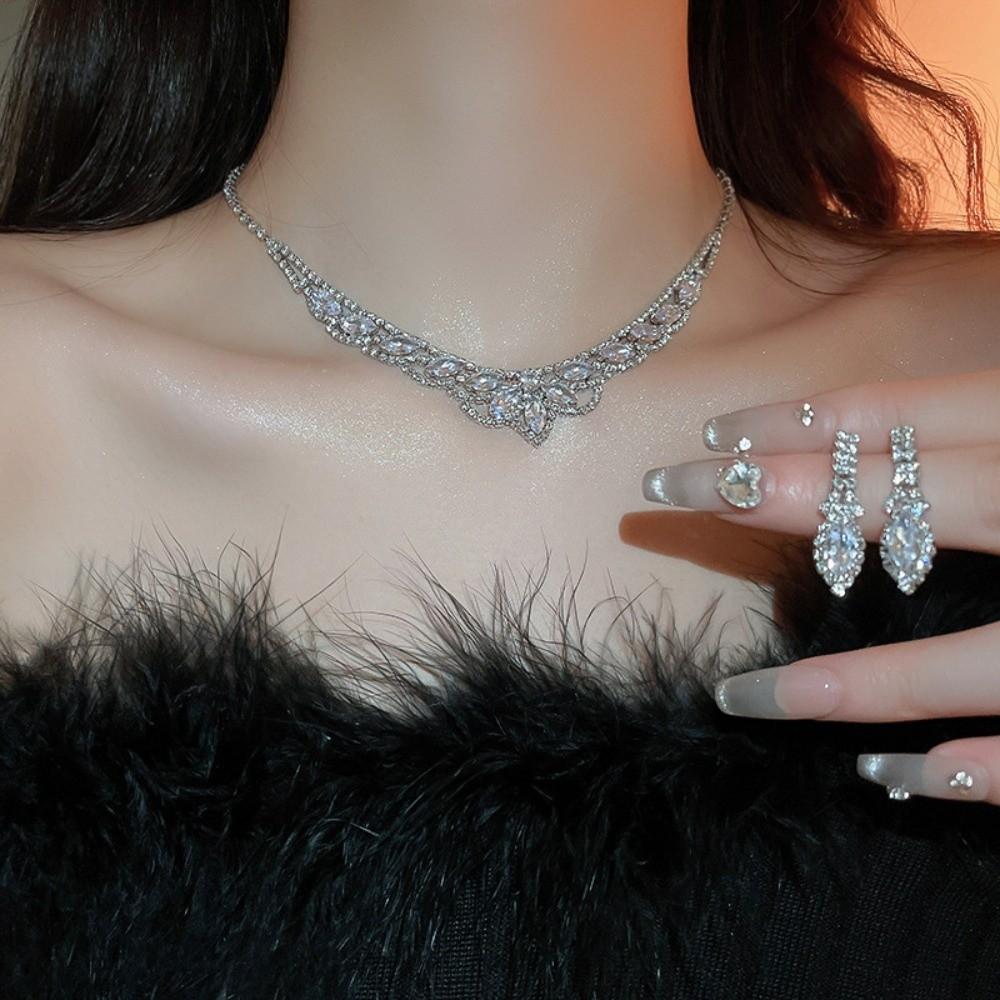 3Pcs U-Shaped Water Drop Pendant Necklace Rhinestone Crystal Bride Jewelry Set  Banquet