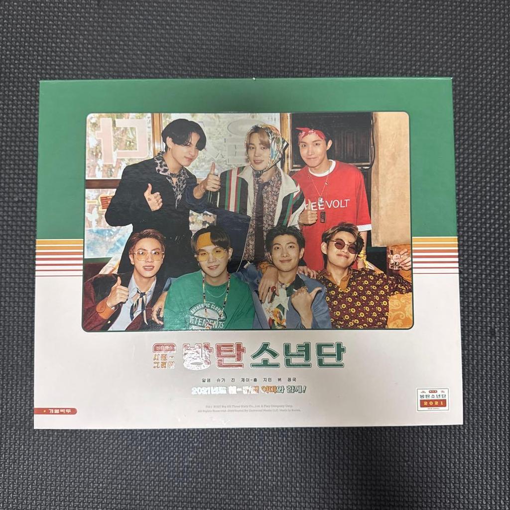 [USED] Year-end clearance sale!! BTS season's greeting 2021 - no missing items!!