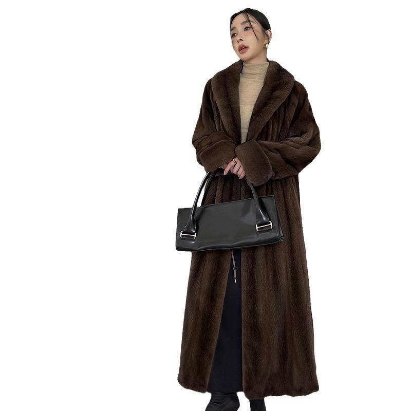 2024 Winter neuer Samt Nerzpelz Damen ganzer Nerz langer Pendel Junge Mode Nerzmantel Mantel