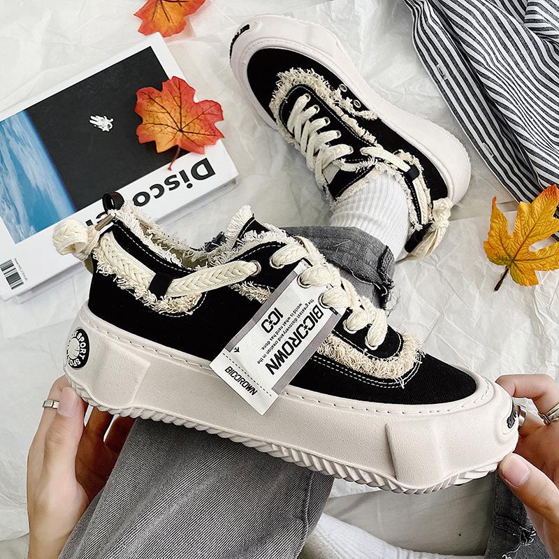 

2025 Men s Low-Top Thick-Soled Canvas Bread Shoes - Hong Kong Star Style 39 чорний