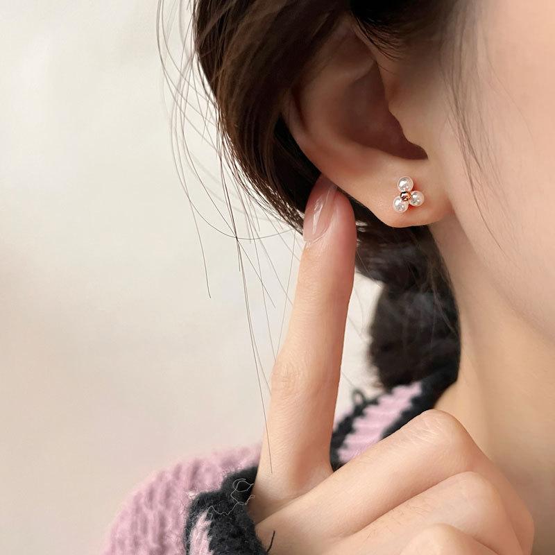 Three Pearl Earrings Small Mini Earrings French Retro Pearl Earrings Elegant and Fashionable