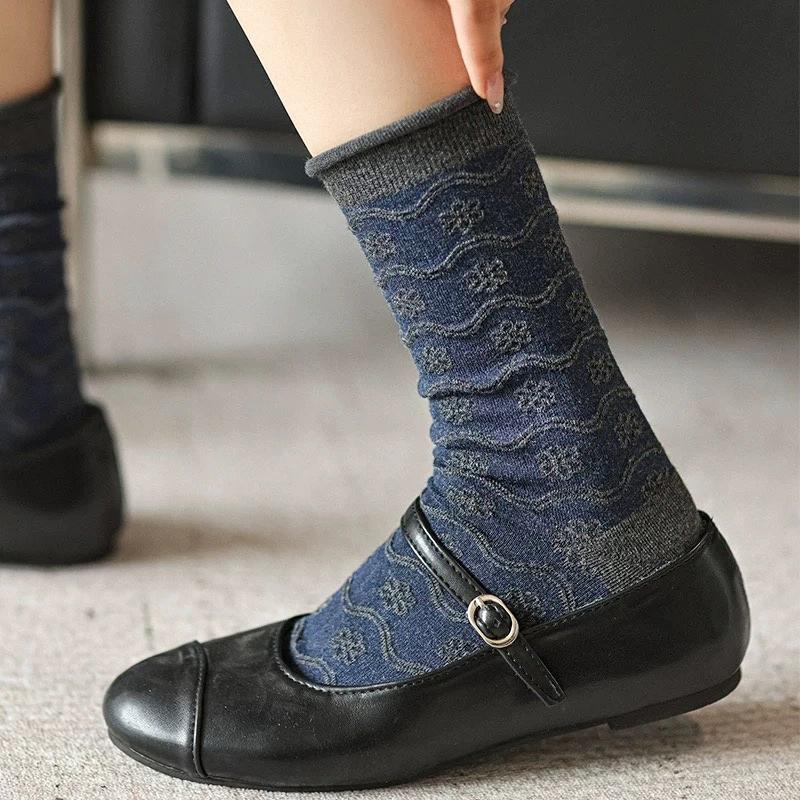 1PC Navy Blue Timeless Seamless Well-Made Versatile Comfortable Vintage Soft Mid-Calf Elegant Socks Seam-Free
