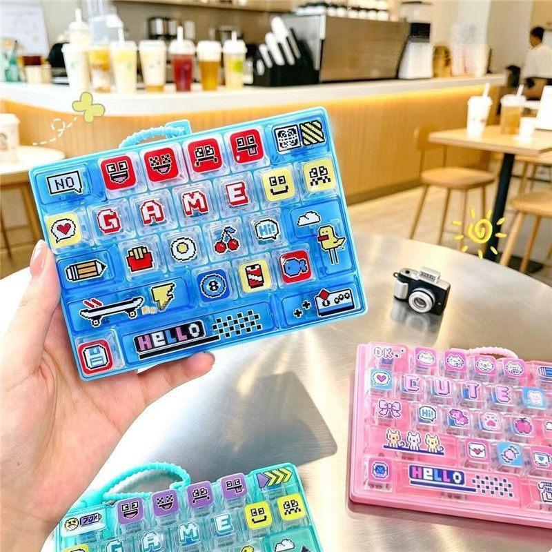 Mini Keyboard Fidget Clicker Keychain Mini Mechanical Button Stress Relief Toy for ADHD Autism Sensory Needs