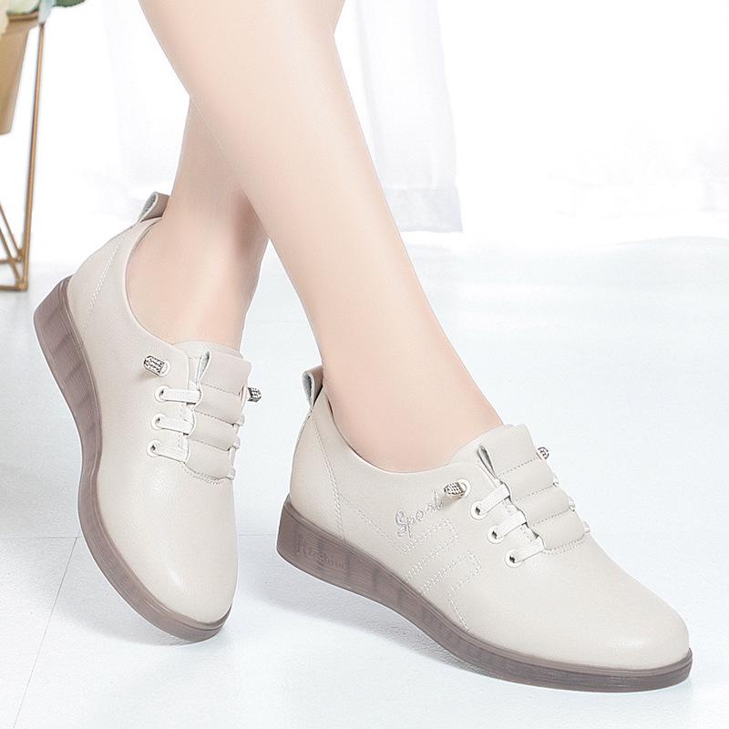 Soft Leather Mom Shoes: Autumn Comfort Deep Mouth Slip-Ons for Middle-Aged & Elderly Women with Soft Sole & Upper