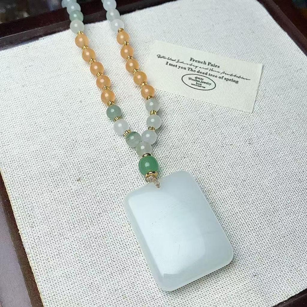 Tianshan Green Wushi Pai Pendant Necklace - Light Luxury Celebrity Style Bestseller