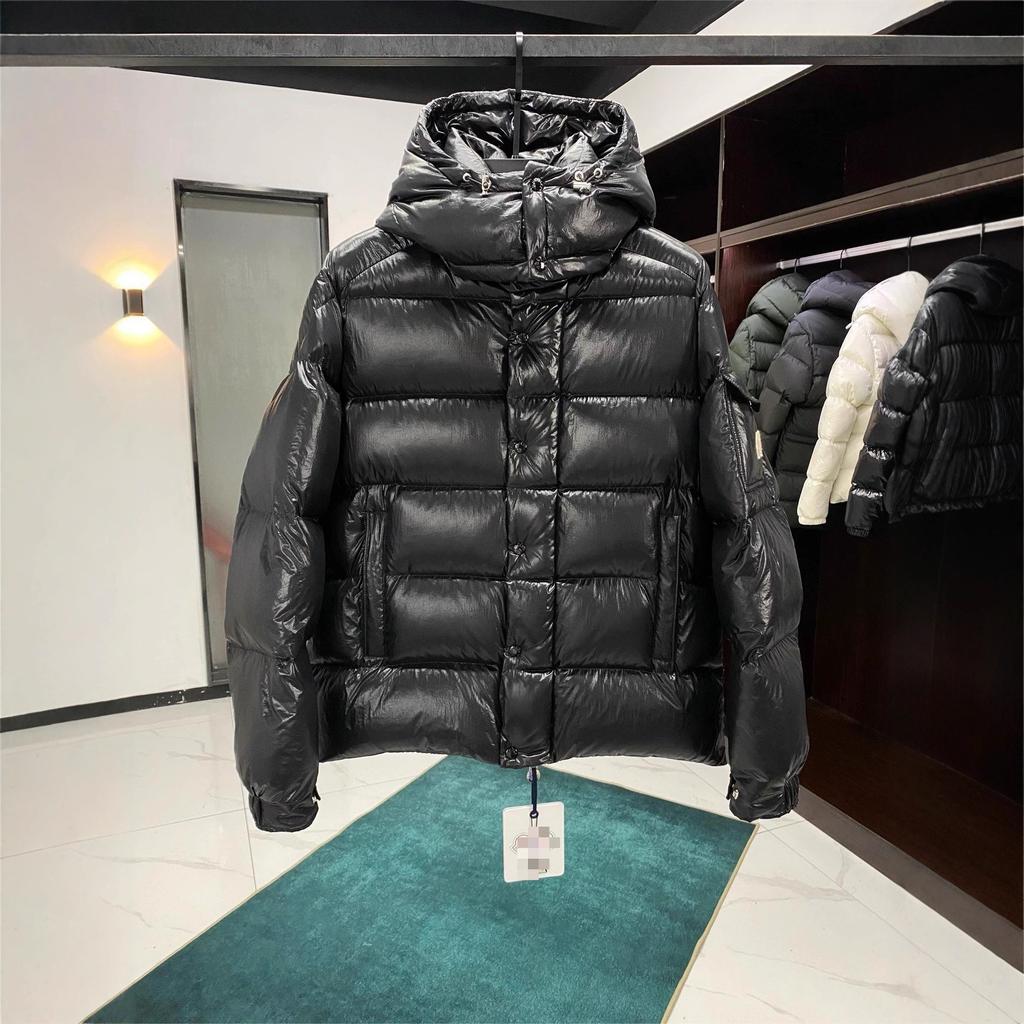 The correct version of M home in stock, anniversary double standard national standard white duck down men's and women's down jackets.