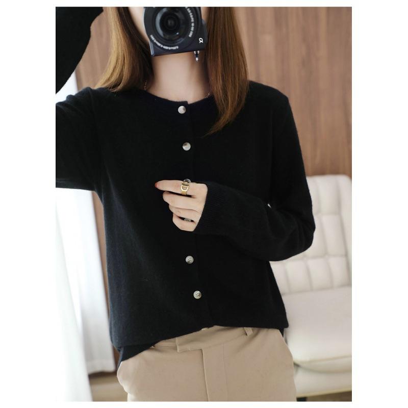 Knitted Cardigan Women's New Fashion Wear High-end Round Neck Small Fresh Sweater Jacket On Both Sides Autumn