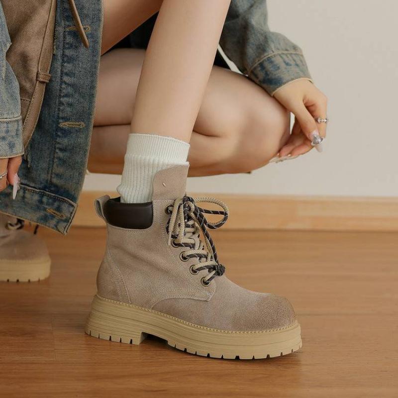 Autumn and Winter Women's Knight Boots Rubber Platform Large Size Women's Boots Middle Heel Round Head Versatile Leather New Cowhide Short Boots