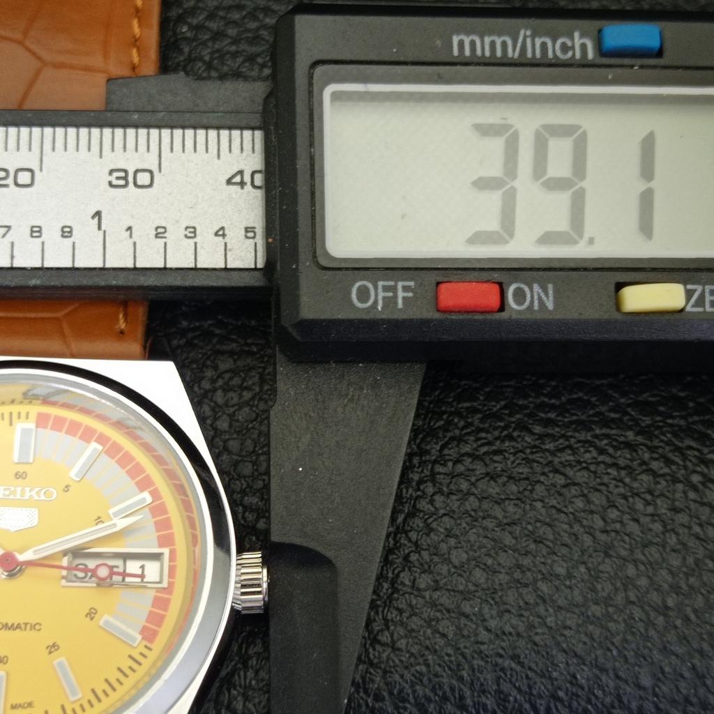 Seiko 5 AUTOMATIC VINTAGE REFURBISHED 6309A JAPAN MENS YELLOW WATCH A440890-4 Sk-a440890