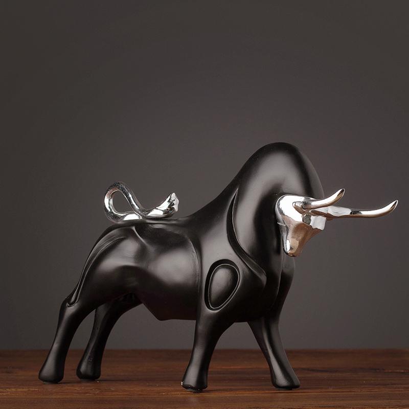 Resin Simulation Animal Statue Modern Figurines Red and Black Bull Sculpture Living Room Bookcase Crafts Accessories Home Decor