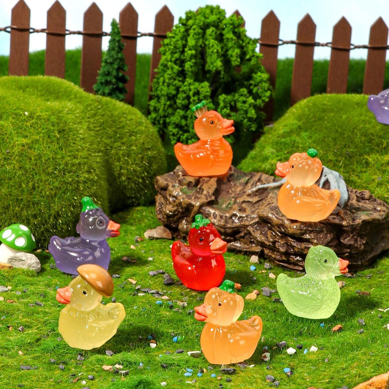 

10/20PCS Glow In Dark Vegetable Duck Figurines Luminous Xmas Decor Designed For Fairy Garden Valentine Present -A7869