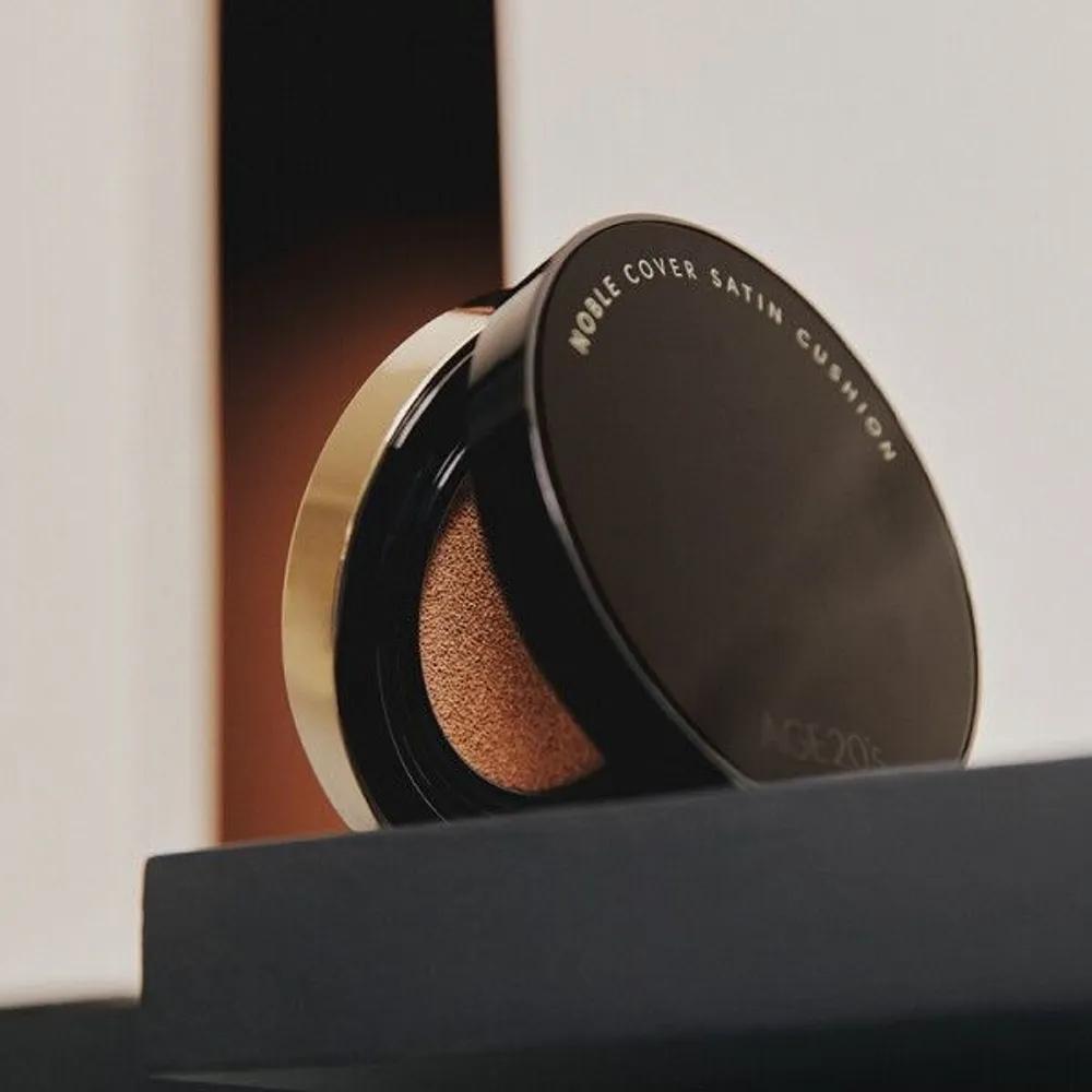 [Age 20's] Noble Cover Satin Cushion (Main Product 1 + Refill 1)