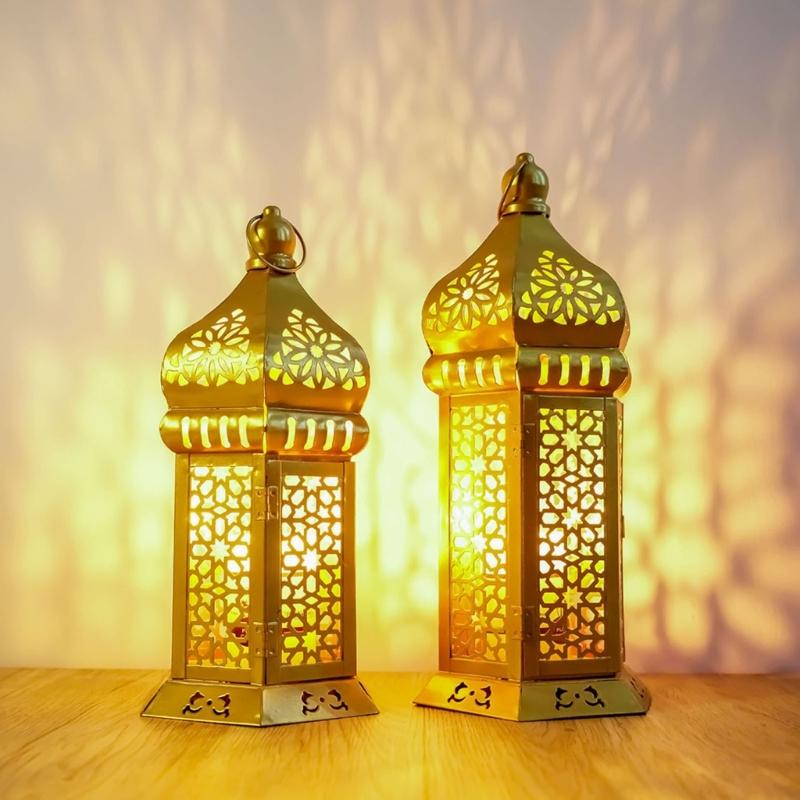 Decorative Candle Lanterns Moroccans Lanterns Retro Golden Metal Lanterns Candle Holders for Home patios Outdoor Decors