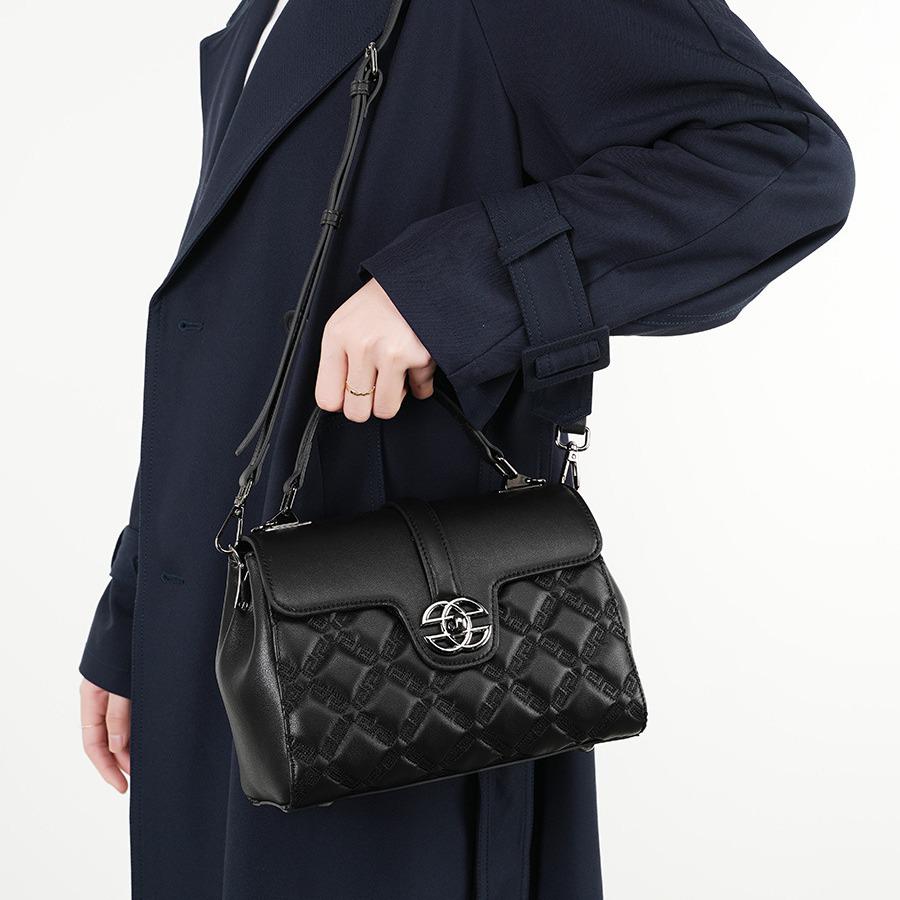 Large Capacity Top Layer Cowhide Crossbody Shoulder Bag