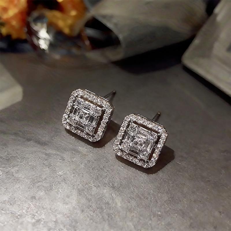 Exquisite, fashionable, personalized, creative square earrings, sweet ladies' creative temperament, versatile party earrings