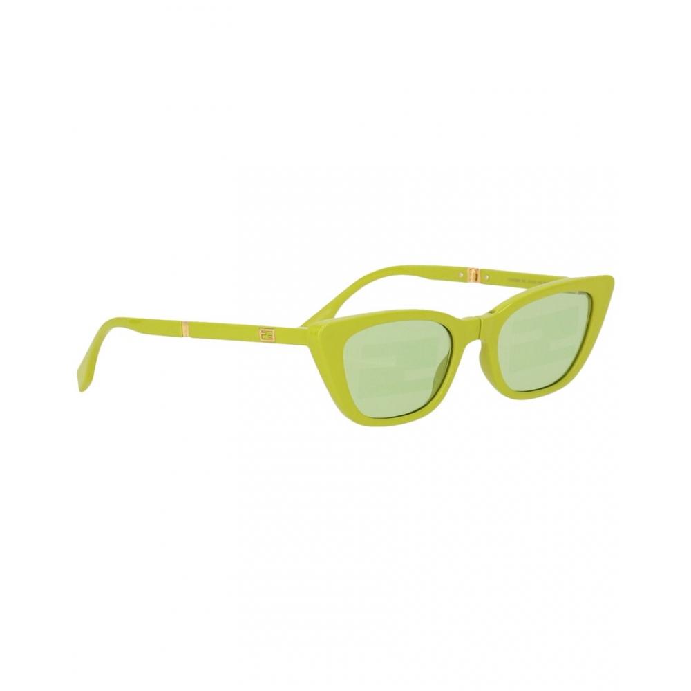 

FENDI Women s Fe40089I 53mm Sunglasses green