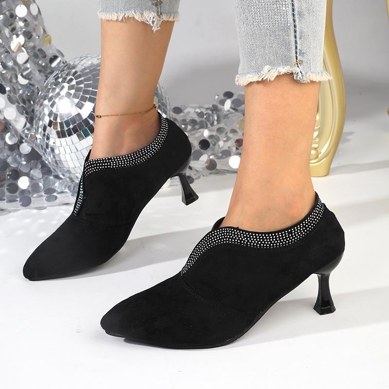 

Туфли-лодочки на тонком каблуке со стразами, женские из мягкой кожи, новые весенне-осенние, черные матовые, с острым носком, с глубоким вырезом, универсальная женская обувь 40 чёрный