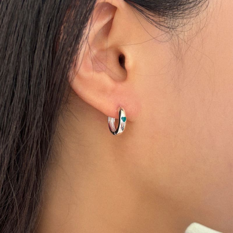 GETMEBLING Heart Point earring