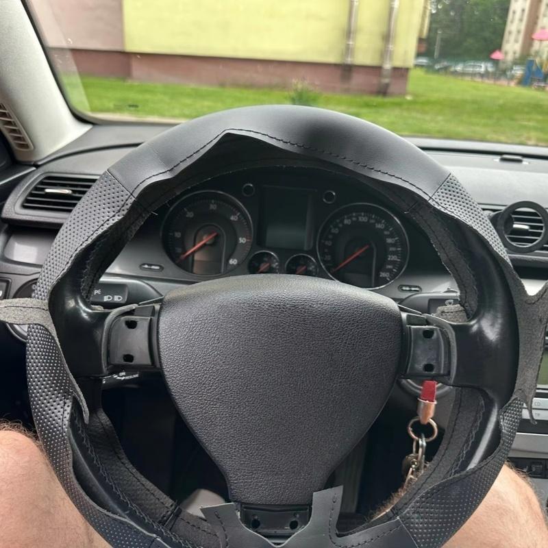 Car Steering Wheel Cover Hand Sewn Black Leather For Volkswagen Golf 5 Mk5 Passat B6 Tiguan 2007-2011 Car Accessories