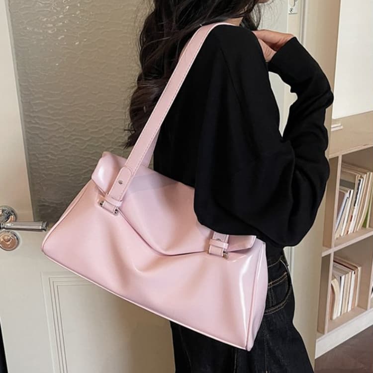 Vintage glossy soft leather commuter shoulder underarm bag