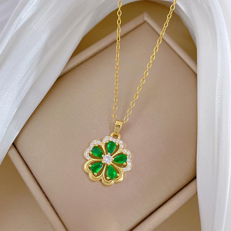 Five-Leaf Flower Green Full Diamond Light Luxury Temperament Gorgeous Full Diamond Necklace Female Versatile Collarbone Chain Titanium Steel