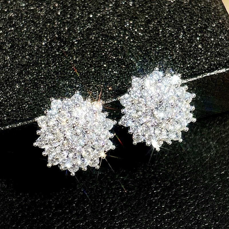 

Huitan Flower Shaped Women Stud Earrings Party Daily Engagement Trendy Zircon Inlaid Shiny CZ Wedding Versatile Accessories