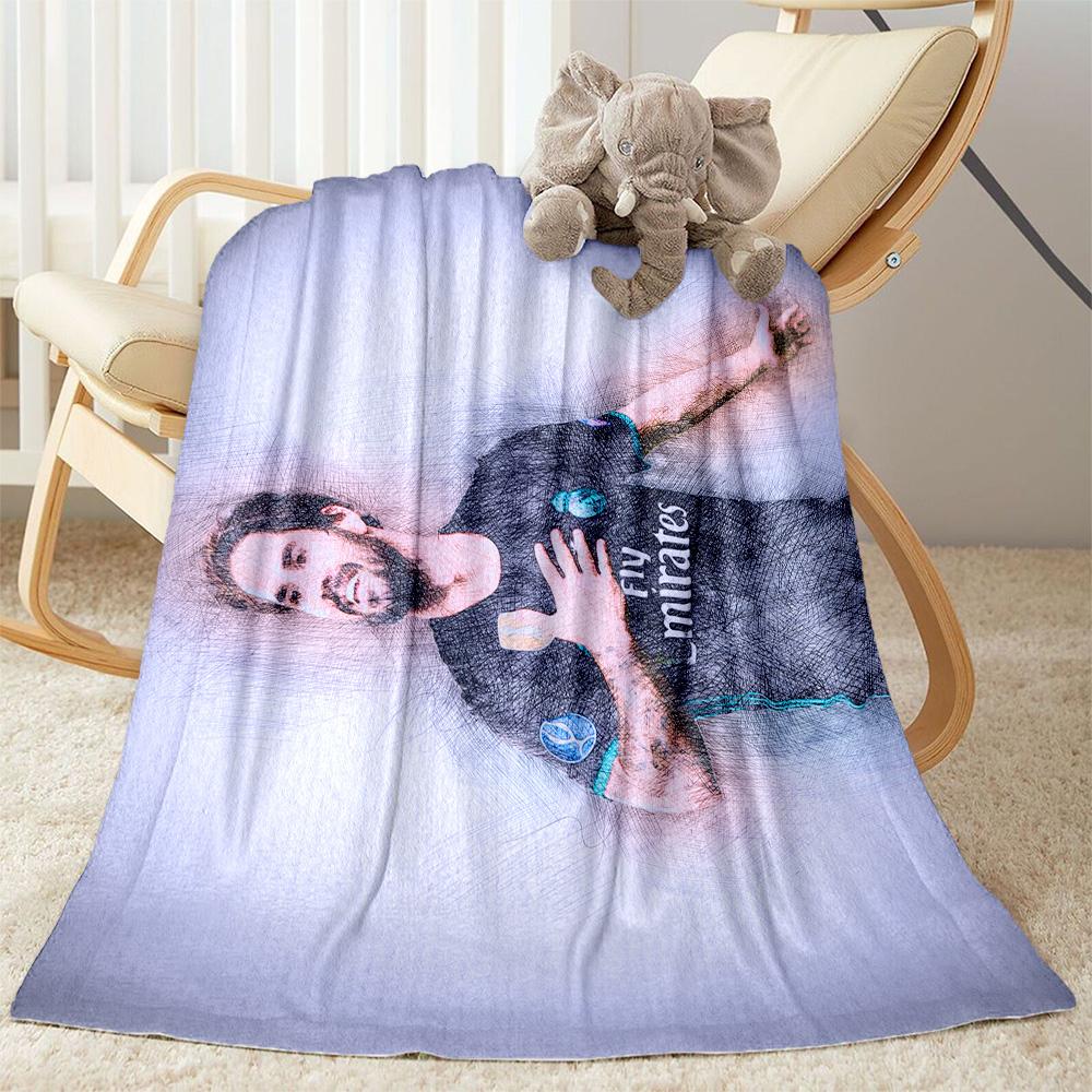Soccer Player Action Blanket Warmthful Decor Great for Bed Livingroom Chair for All Seasons Digital Print Unique Gift for Family and Friends Camping