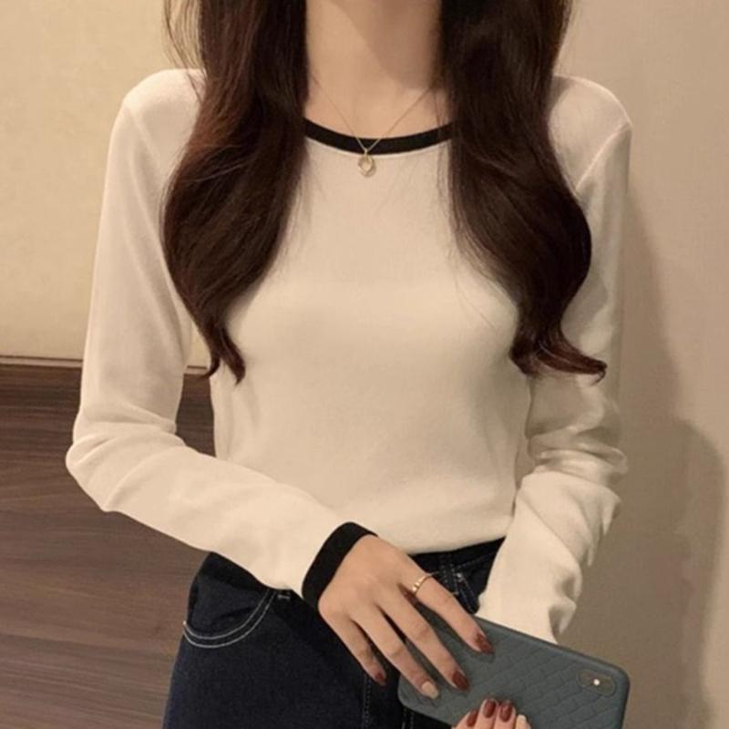 The New Long-sleeved Base Layer Sweater for Women in Autumn and Winter Features A Unique and Stylish Design