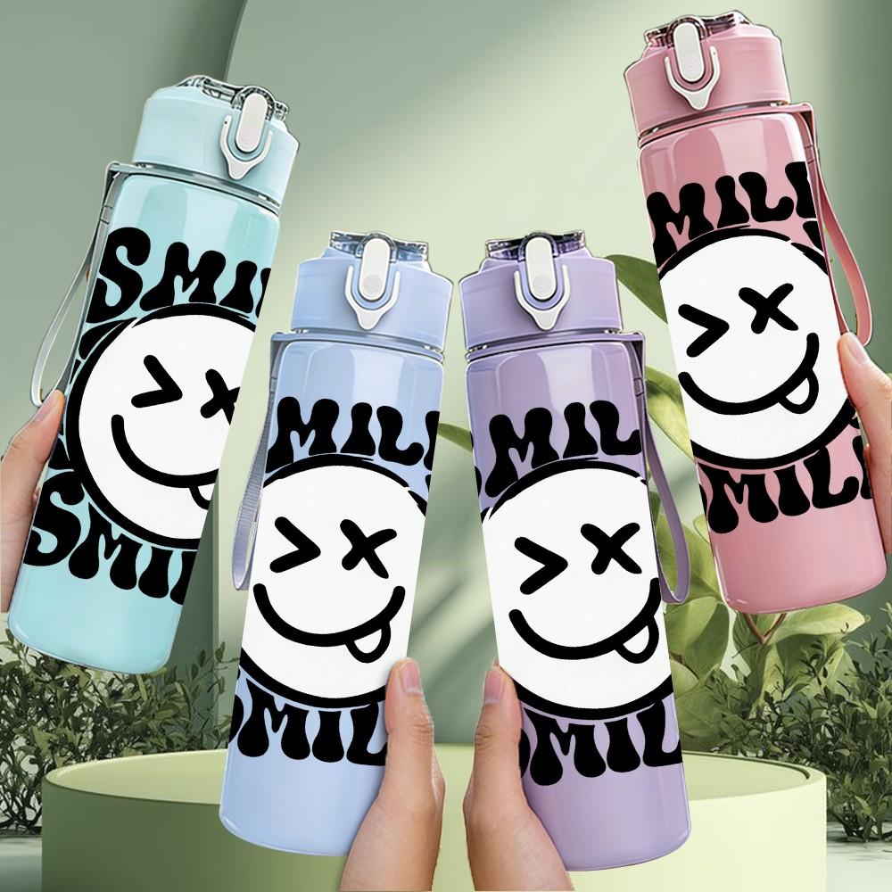 1PC Smile X Eyes Graffiti Face Print 750ml Color Plastic Sports Water Bottle Leakproof Flip Straw Lid Suitable for Sports Office Home Use