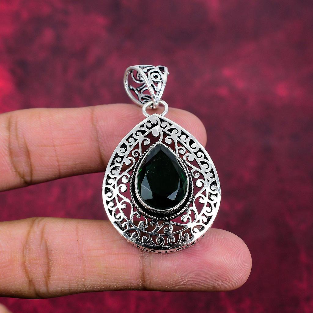 Handgjort hänge med kromdiopsid, 925 sterling silverhänge, unikt designat smyckeshänge