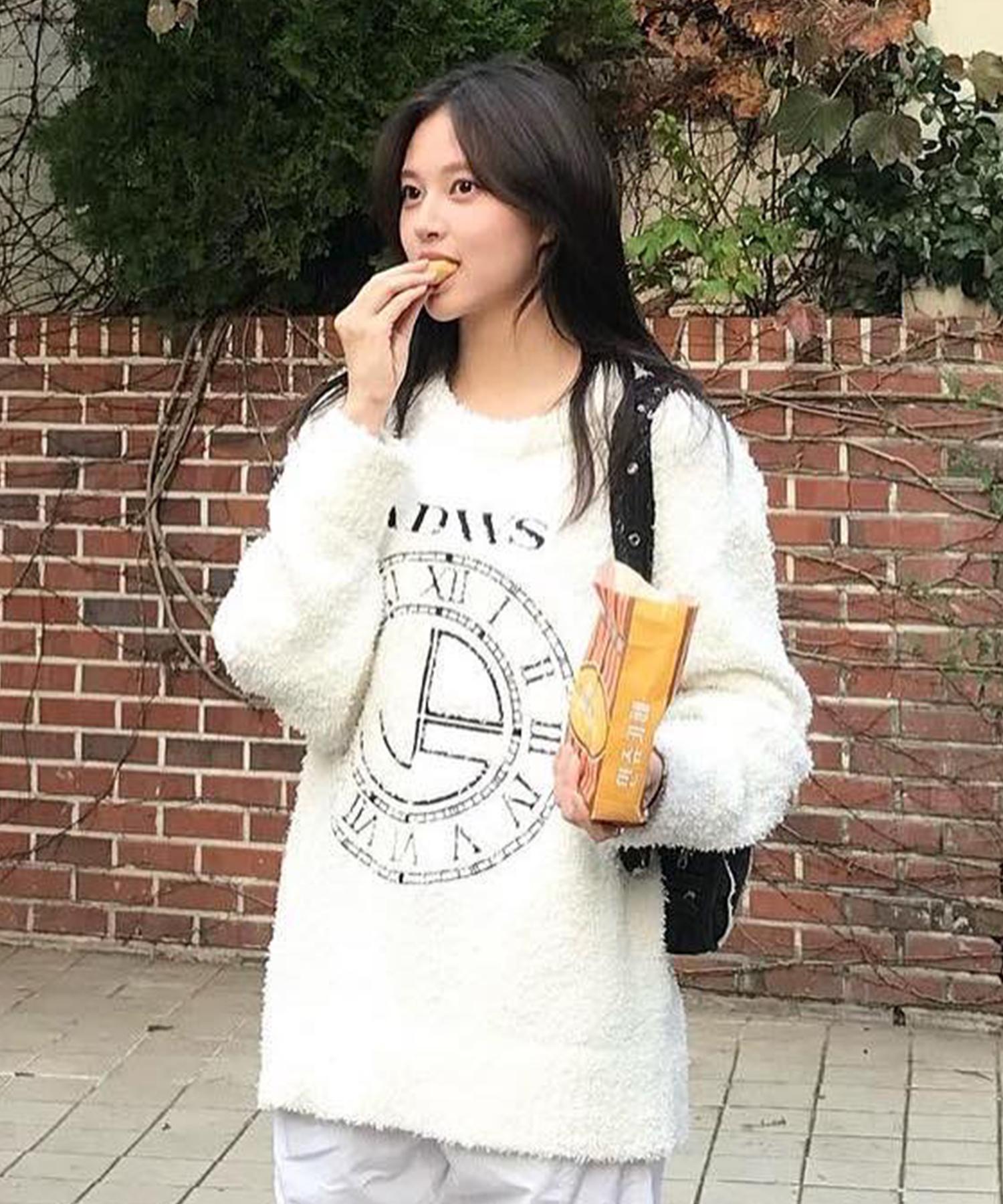 I Don T Wanna Sell Time Logo Boucle Knit Ivory Ivory/2