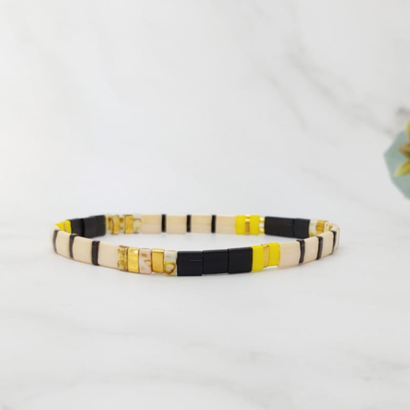 

LALA TILA Glass Bead Bracelet - Gold Black FREE