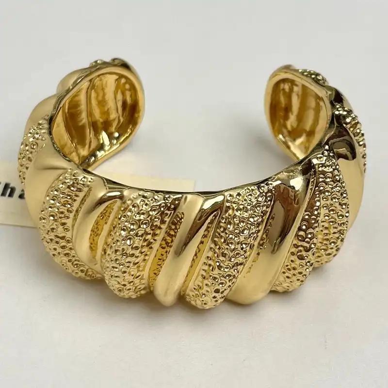 Браслет с преувеличенной неровной полоской, широкое раскрытие, женский, легкая роскошь, высококачественный, изысканный браслет one size(17-20cm)