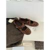 Koreanische Version von Riemchen-elastischen flachen Single-Schuhen Herbst niedriger Absatz runde Spitze Mary Jane Schuhe Mori Serie Jugendschuhe Trend
